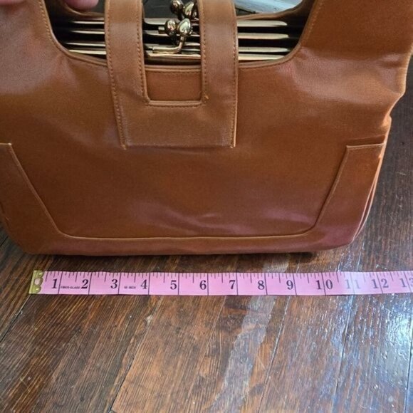 Vintage Lou Taylor Light Brown Structured Leather Classic Shoulder Purse - Picture 9 of 10